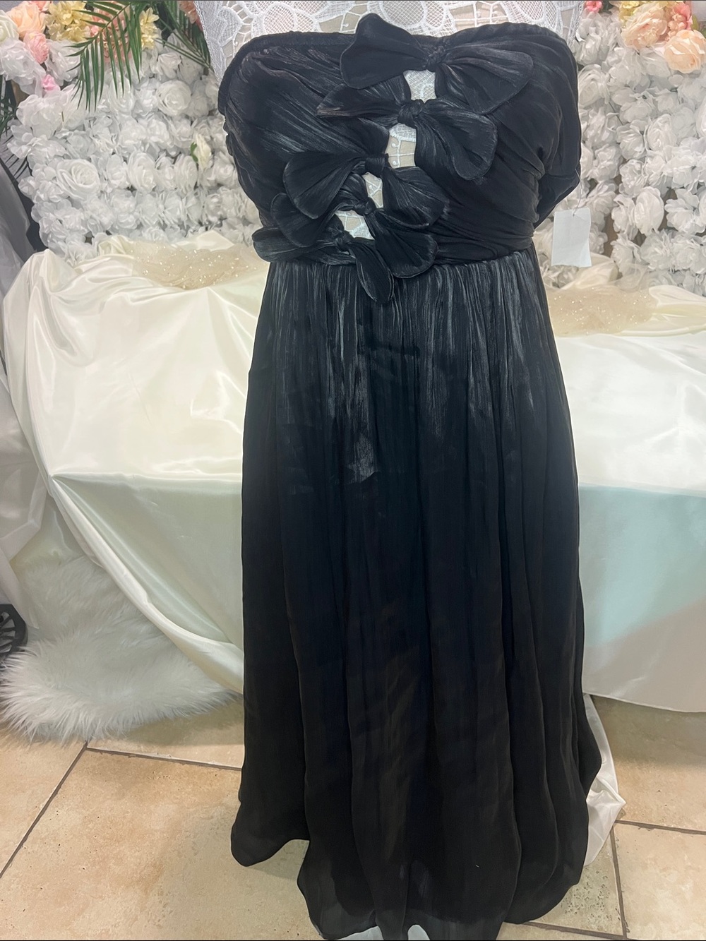 Petal & Pup Black Strapless Bow-Accented Evening Dress